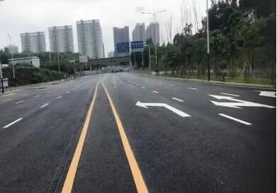 蘇州道路劃線分析，可變車道是什么意思？可變導(dǎo)向車道是可變車道嗎？