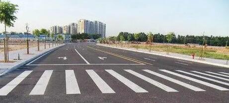 蘇州道路劃線(xiàn)廠家分析，新手開(kāi)車(chē)必看的道路劃線(xiàn)交通標(biāo)識(shí)牌